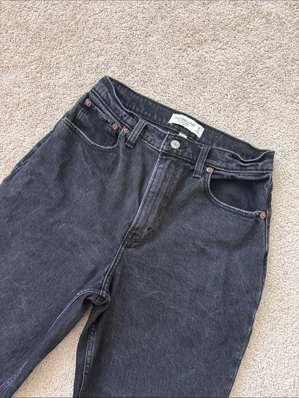 Abercrombie and Fitch 90s Straight Ultra High Rise Black Jeans - Picture 3 of 7